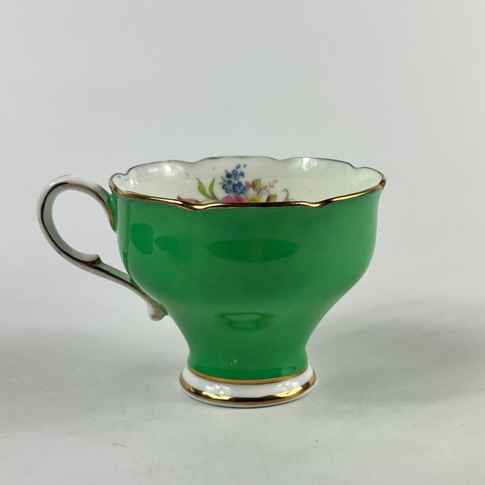 Paragon Fine Bone China Green Floral Teacup Saucer Set Gold Trim England Vintage - Picture 4 of 15
